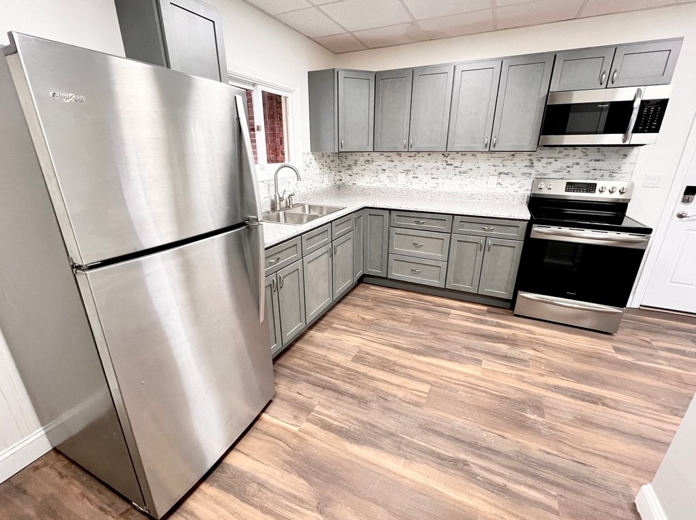 32 Barnum St, Taunton MA 02780-4602 exterior