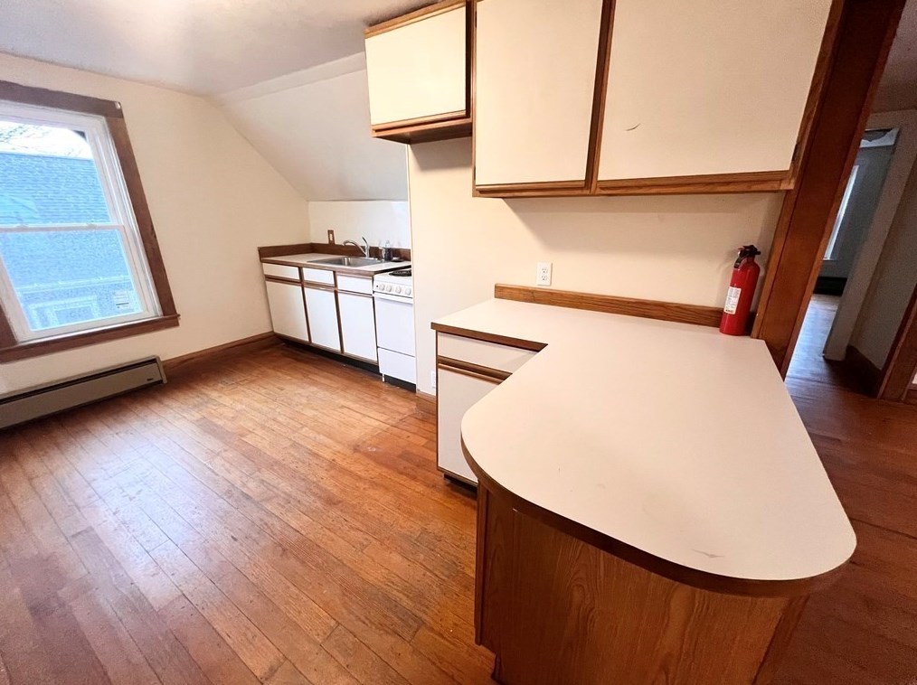 32 Barnum St, Taunton MA 02780-4602 exterior