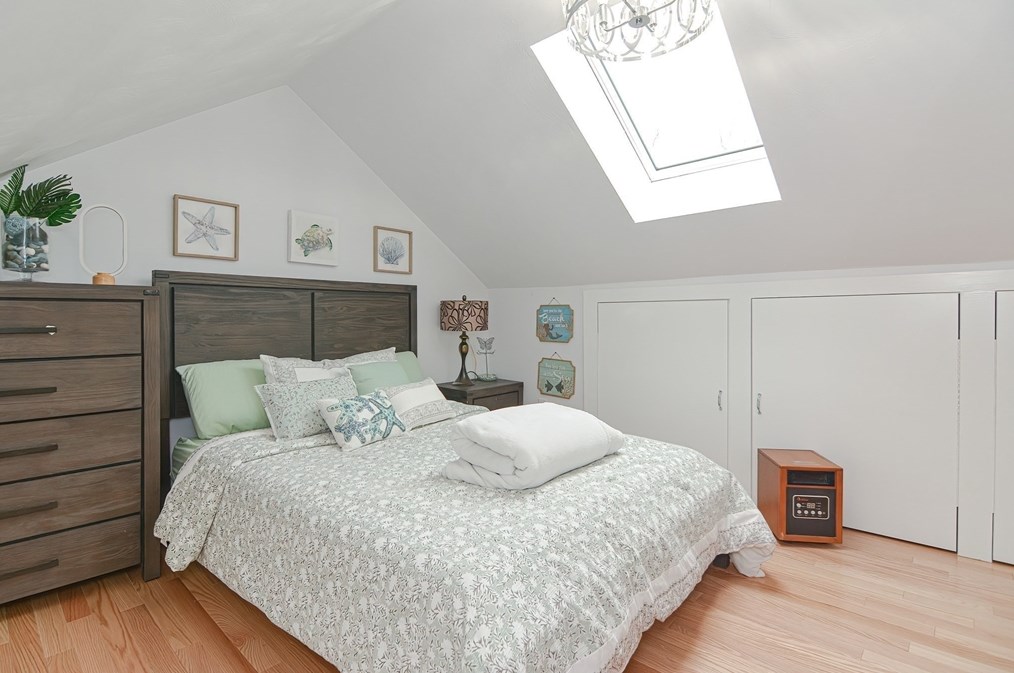 62 Mellen St, Bellingham MA 02019-1006 exterior