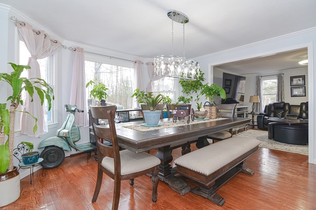 62 Mellen St, Bellingham MA 02019-1006 exterior