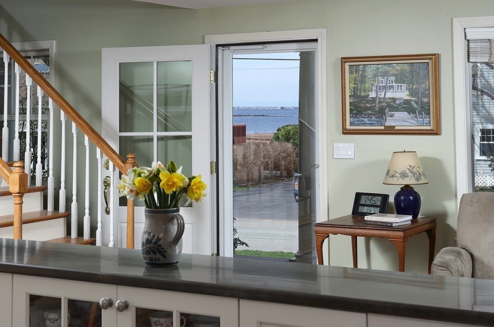 20 Ocean Vw Dr, Hingham MA 02043-1224 exterior