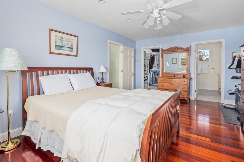 20 Ocean Vw Dr, Hingham MA 02043-1224 exterior