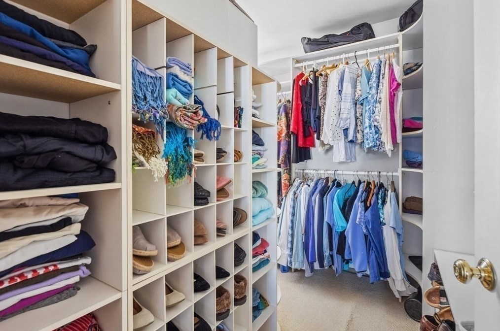 20 Ocean Vw Dr, Hingham MA 02043-1224 exterior