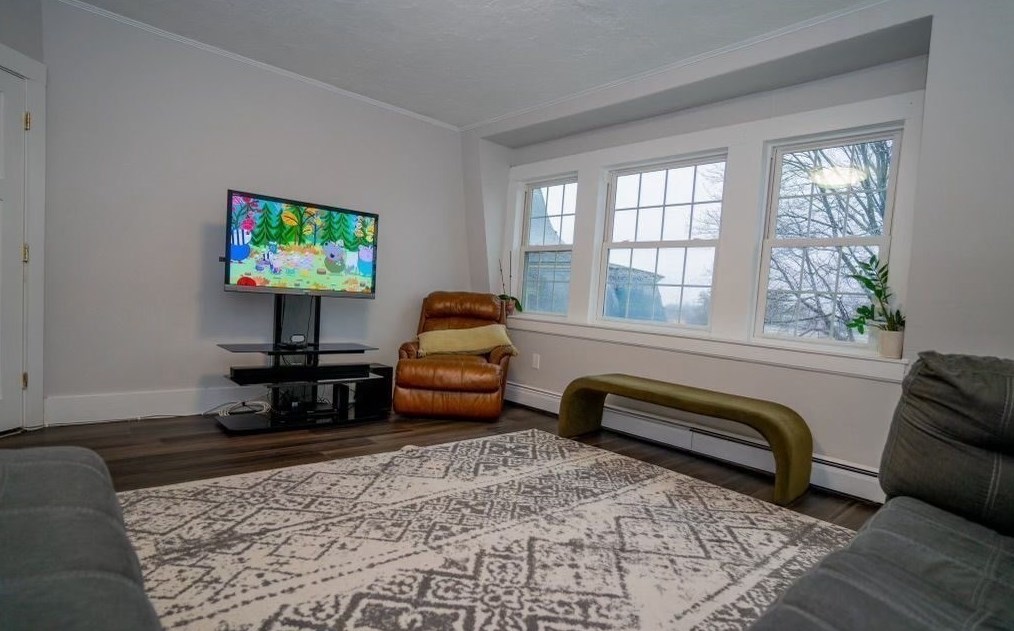 12 Randall Ave, Weymouth, MA 02189-2021