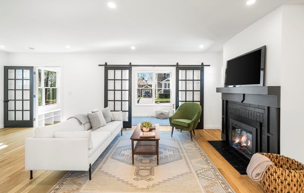 70 Dow Ave, Arlington MA  02476-7106 exterior