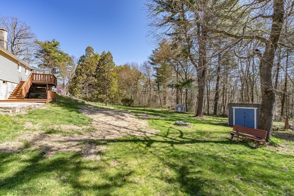 287 Hadley St, South Hadley MA  01075-1032 exterior