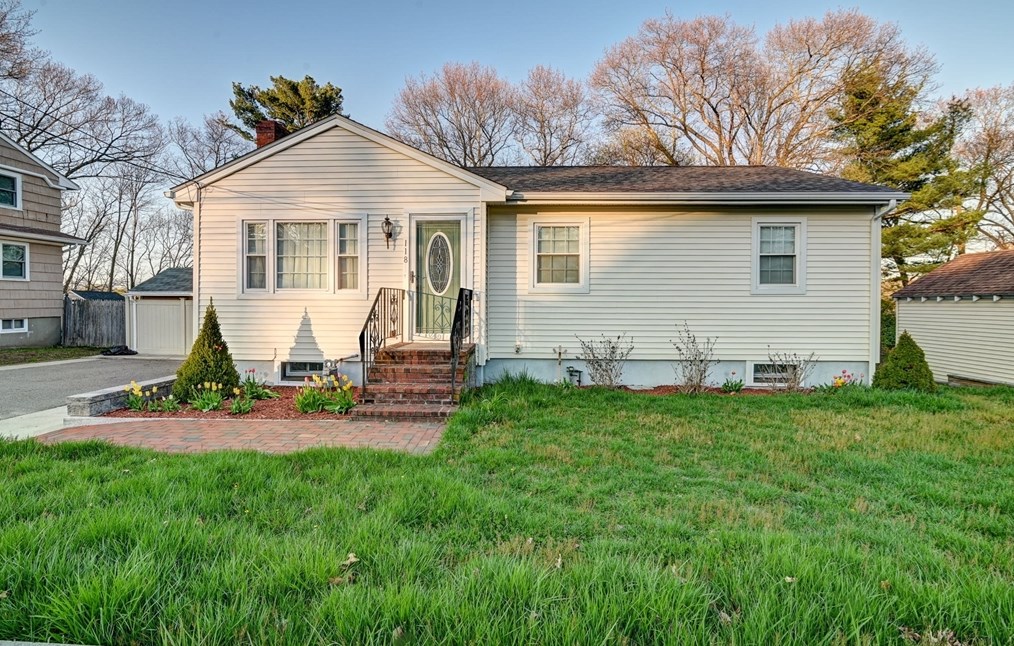 118 Ashcroft St #118, Dedham, MA 02026