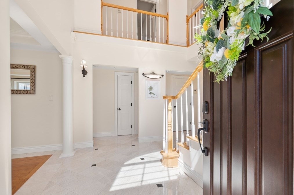 5 Antonellis Cir, Newton, MA 02459 exterior