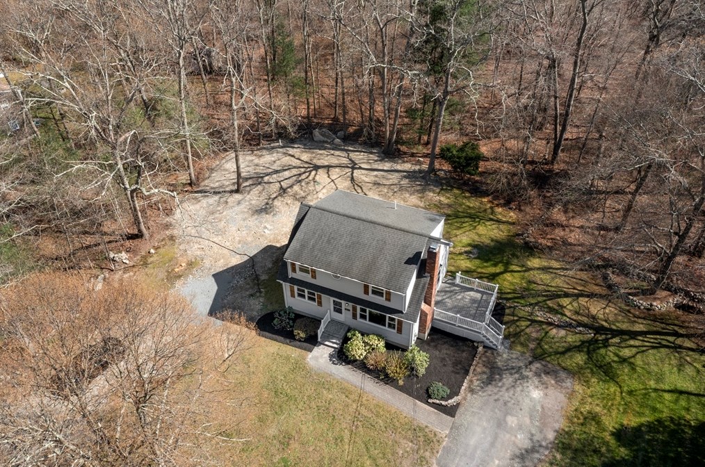 2700 Anderson Dr, Dighton MA  02715-1400 exterior