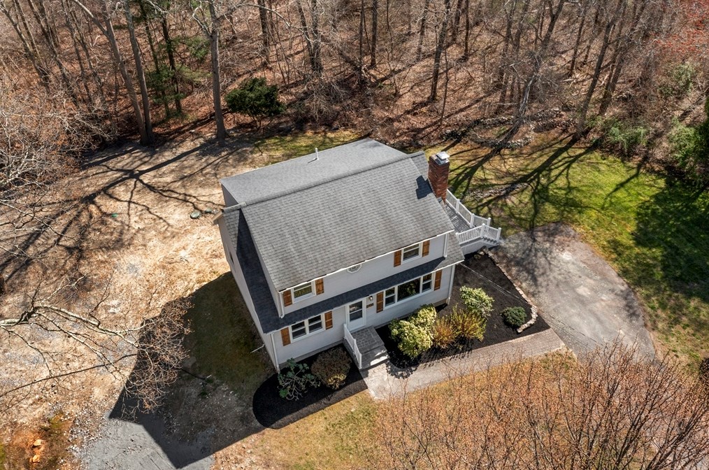 2700 Anderson Dr, Dighton MA  02715-1400 exterior