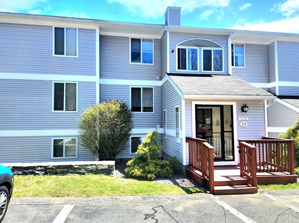 330 Sunderland Rd #75, Worcester, MA 01604