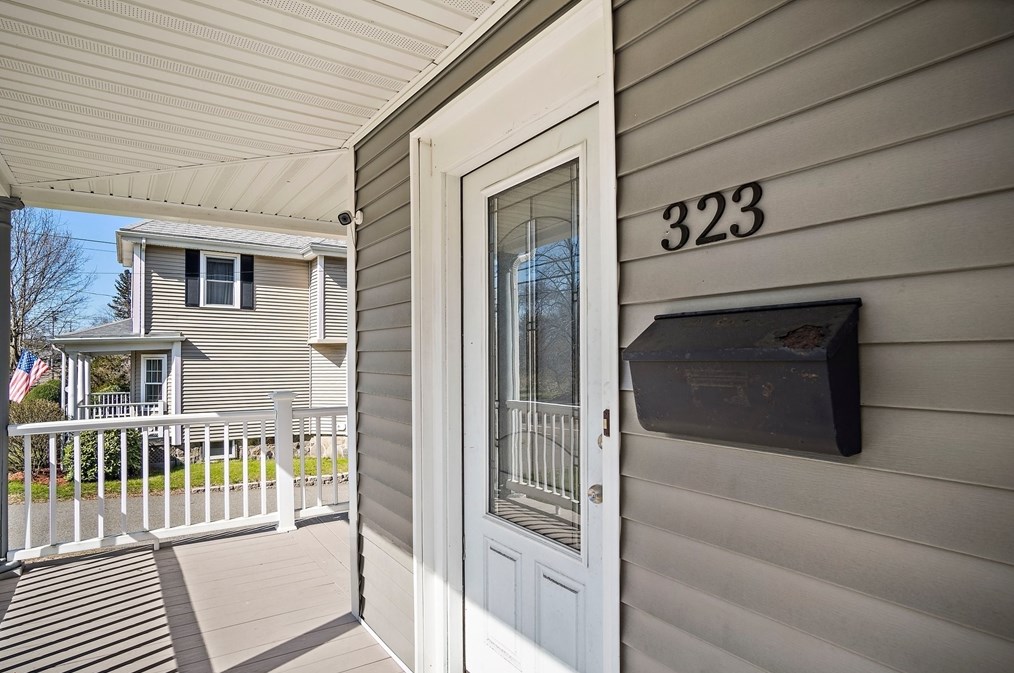 323 Franklin St, Holbrook MA  02343-1113 exterior
