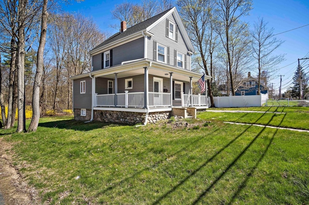 323 Franklin St, Holbrook MA  02343-1113 exterior