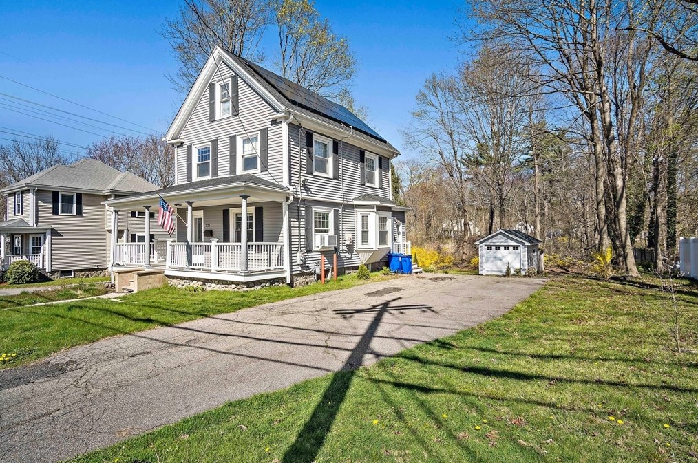 323 Franklin St, Holbrook MA  02343-1113 exterior