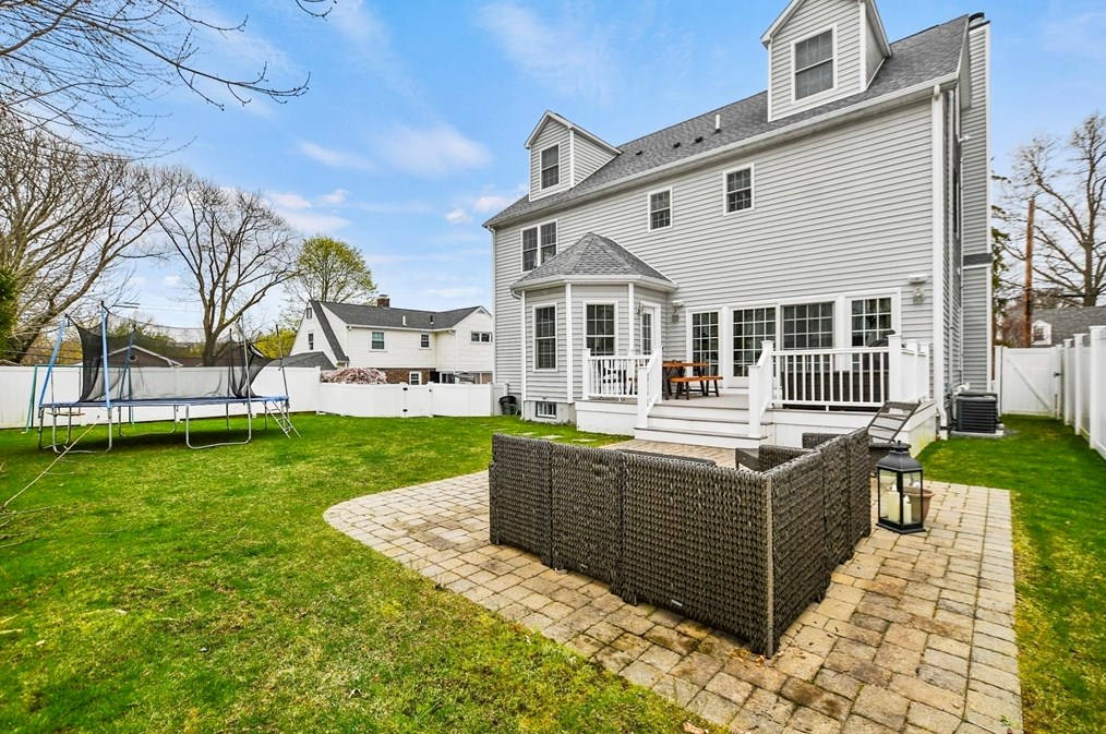 43 Canterbury Rd, Waltham, MA 02453