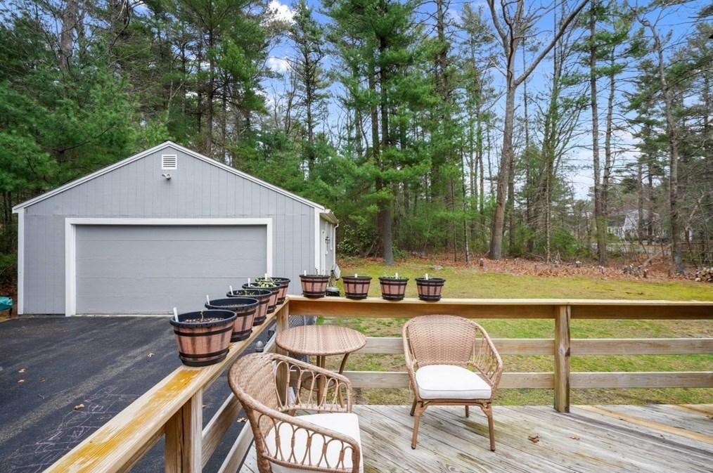 226 Forest St, Pembroke MA  02359-3334 exterior