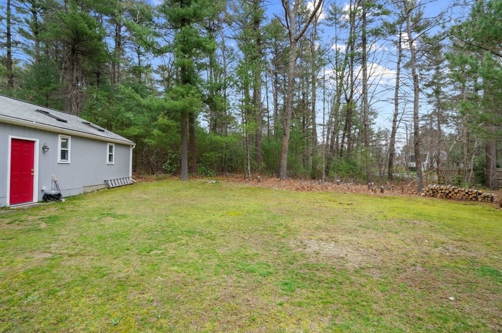 226 Forest St, Pembroke MA  02359-3334 exterior