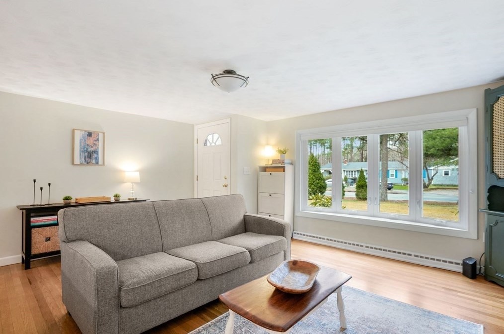 226 Forest St, Pembroke MA  02359-3334 exterior