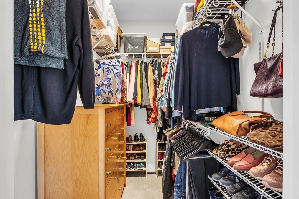 27 Shannon Way, Lancaster MA 01523-2952 exterior