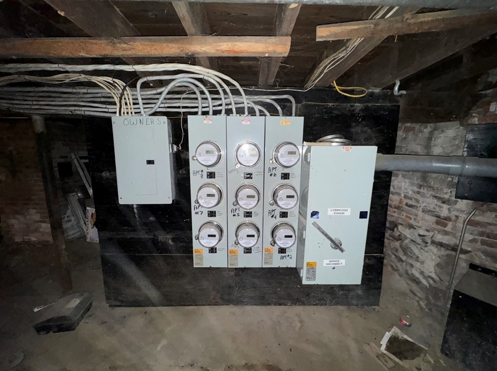 828 Chicopee St, Chicopee MA 01013-2984 exterior