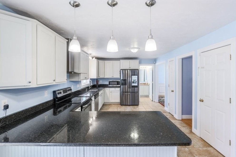 110 Wachusett St, Holden MA 01520-2631 exterior