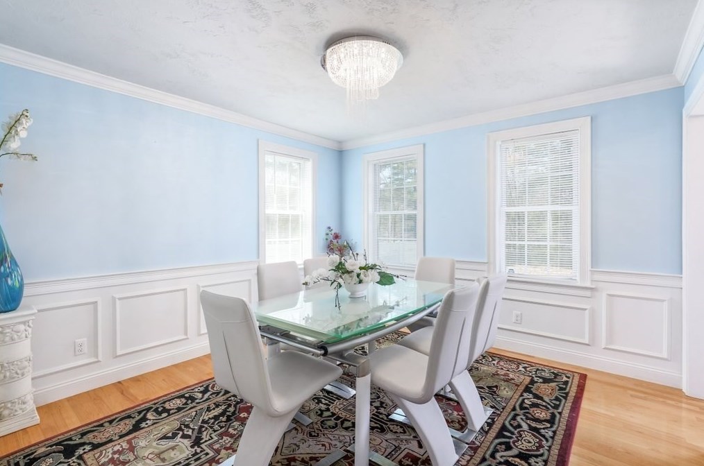 110 Wachusett St, Holden MA 01520-2631 exterior