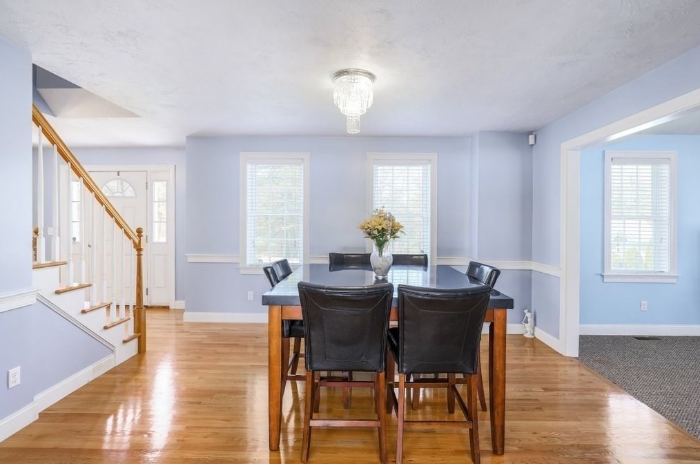 110 Wachusett St, Holden MA 01520-2631 exterior