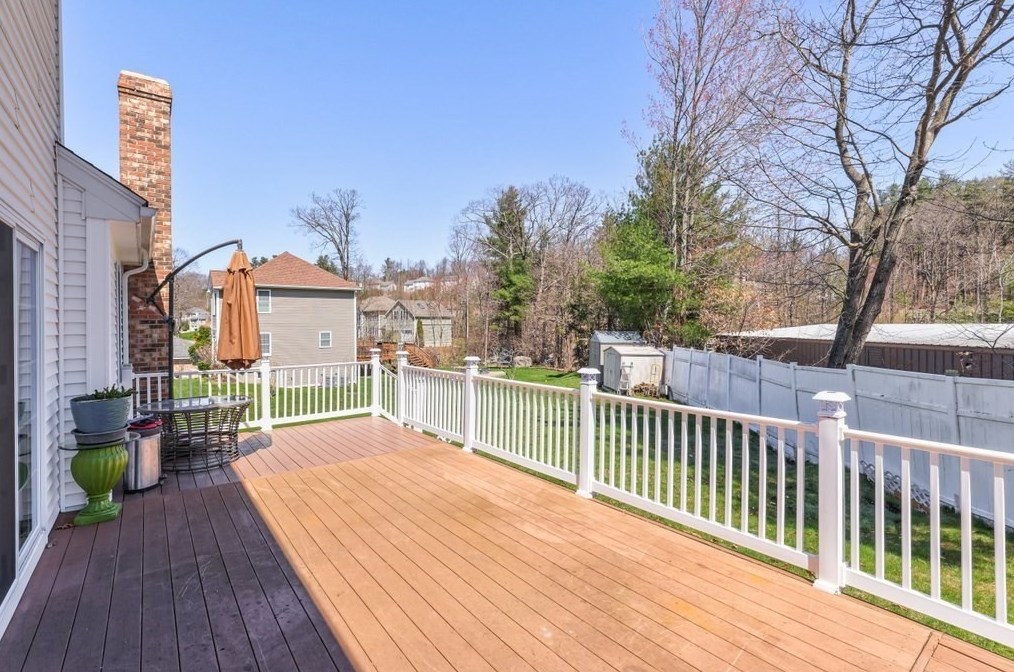 110 Wachusett St, Holden MA 01520-2631 exterior