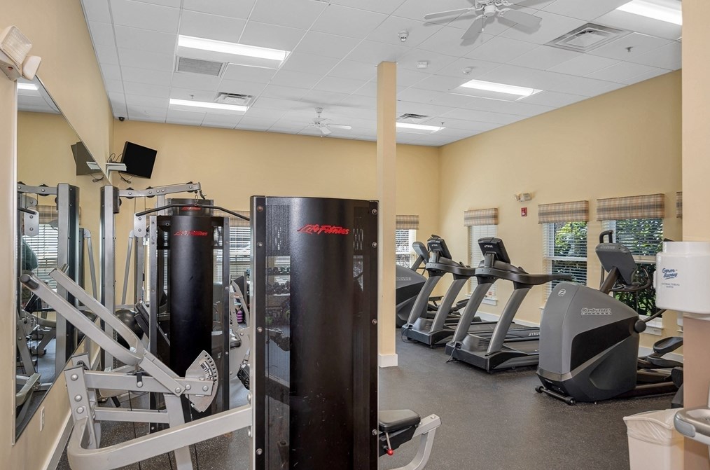 1 Harvest Dr, North Andover MA  01845-6366 exterior