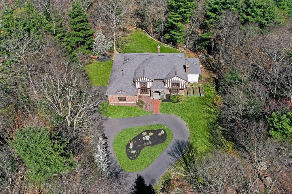 198 East St, Upton, MA 01568