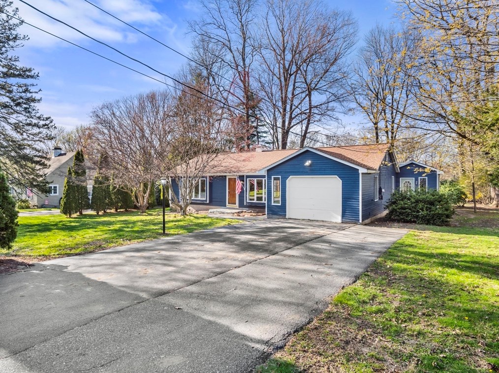 19 Hillcrest Ave, Shrewsbury, MA 01545 exterior