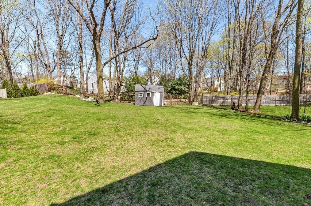 163 Central St, Franklin MA  02038-2146 exterior