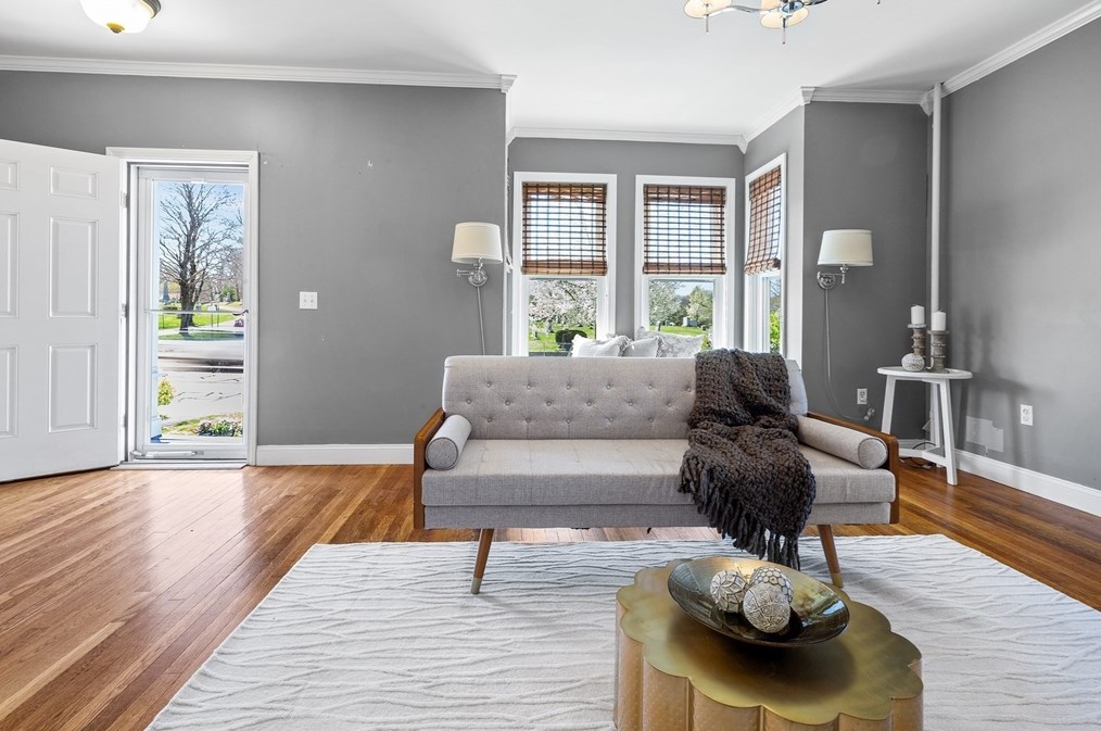 163 Central St, Franklin MA  02038-2146 exterior