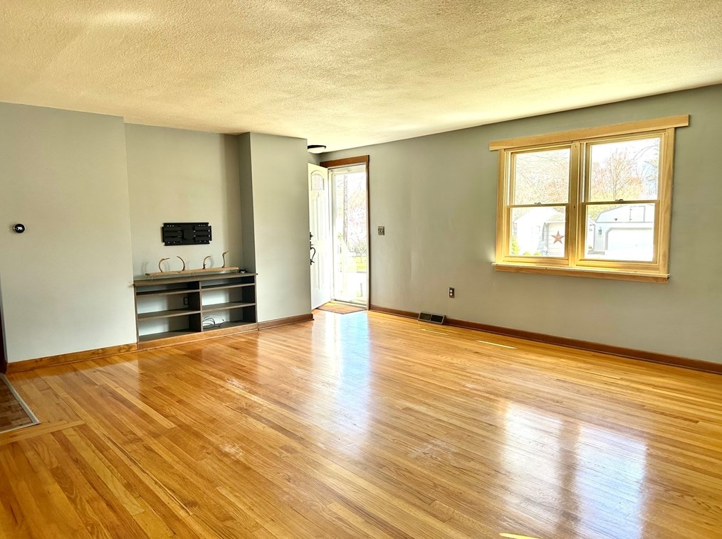 98 Corey Rd, Springfield, MA 01128