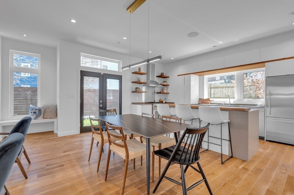 11 Sherman Ct, Somerville, MA 02145-2900