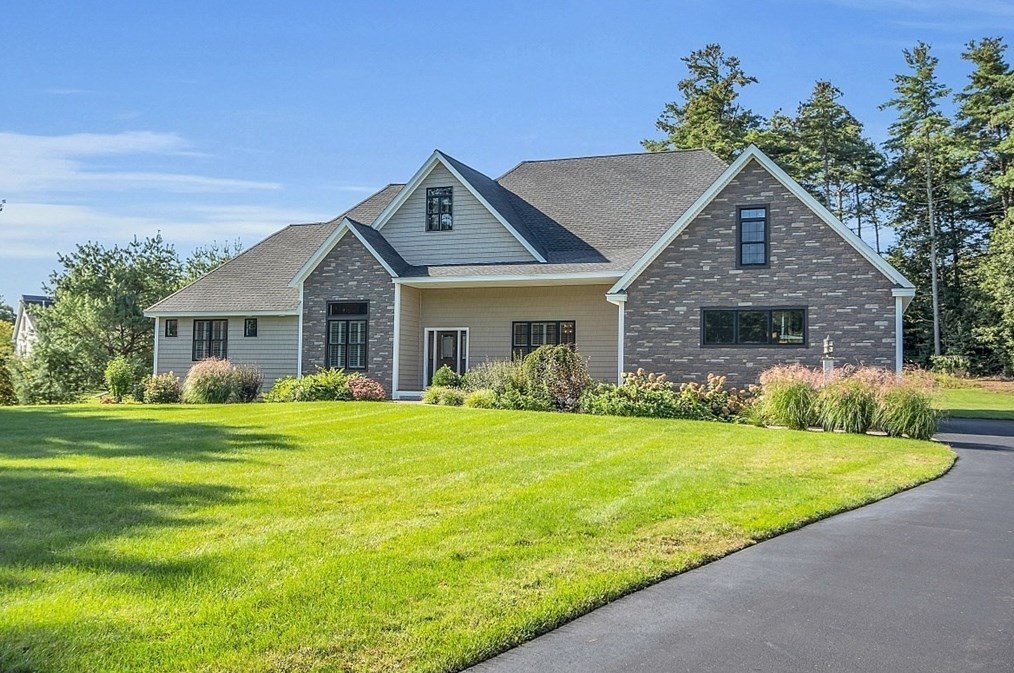 32 Tommy Francis Rd, Westminster, MA 01473 exterior