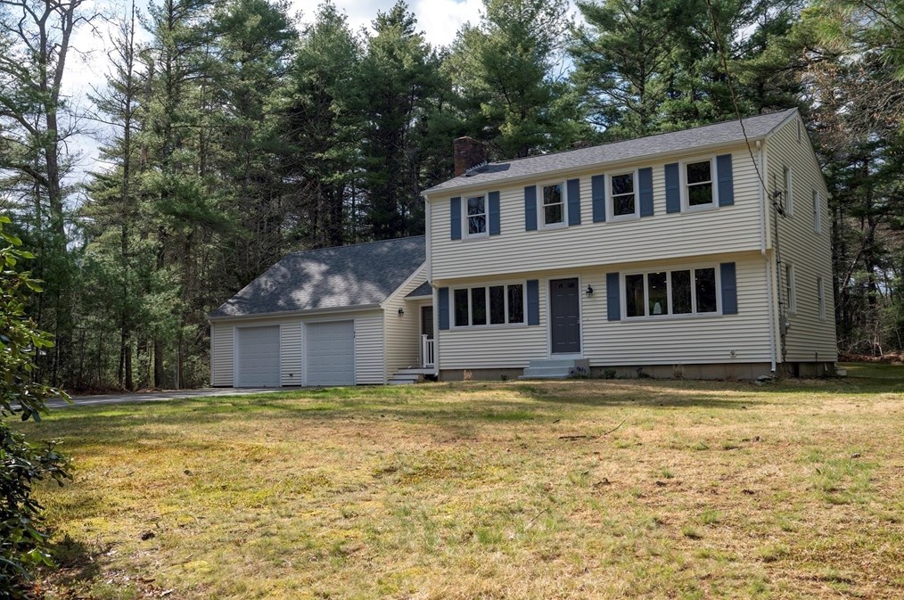 42 Stone St, Middleboro, MA 02346 exterior