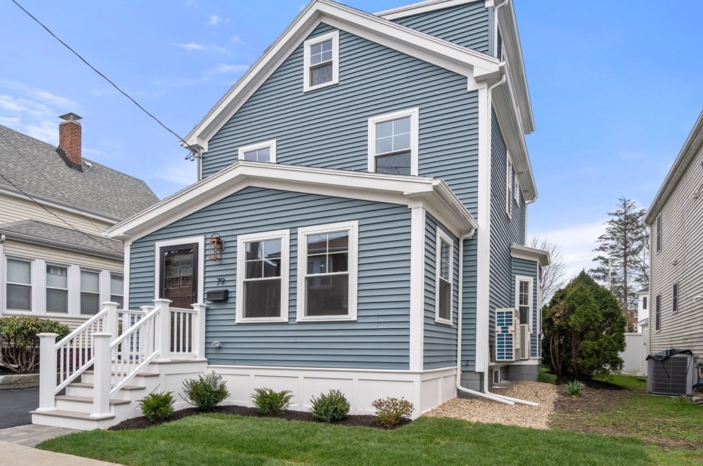 79 Read St, Winthrop, MA 02152