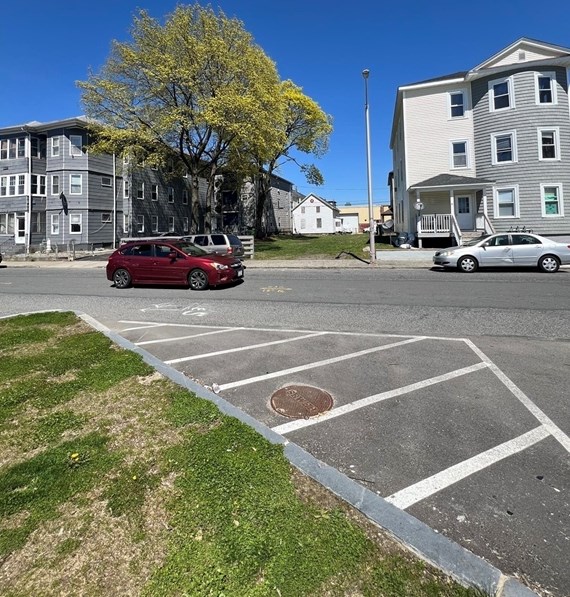 13 Sigel St, Worcester MA 01610-1824 exterior