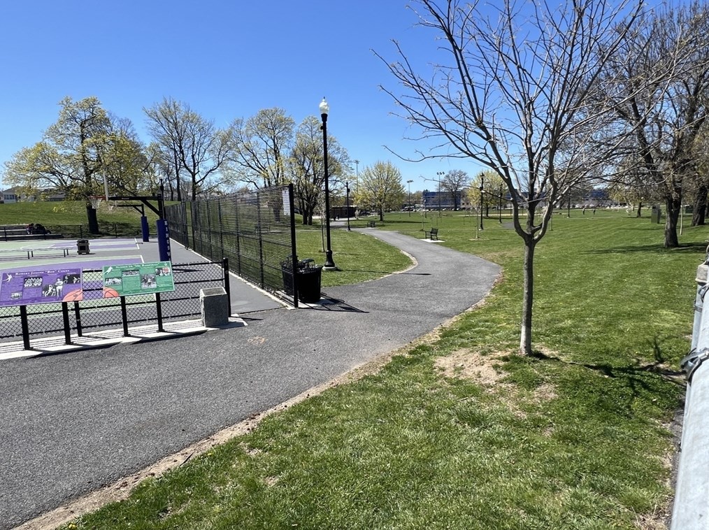 13 Sigel St, Worcester MA 01610-1824 exterior