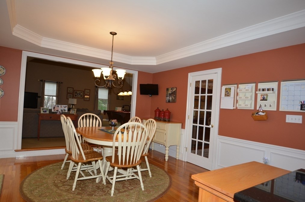 141 Eastgate Rd, Tewksbury MA 01876-1266 exterior