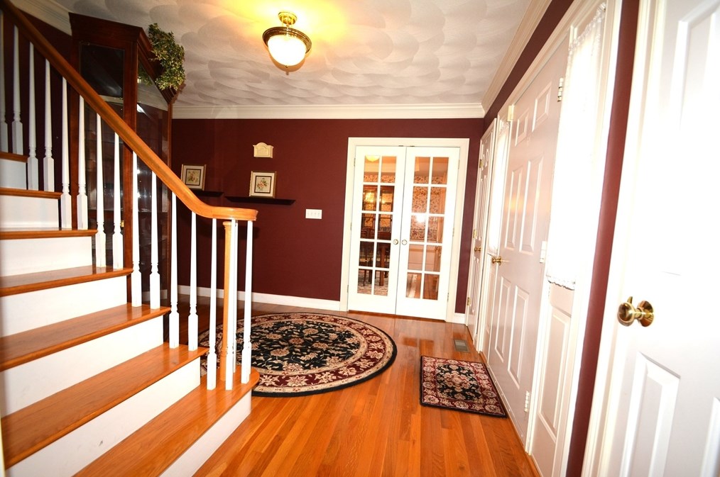 141 Eastgate Rd, Tewksbury MA 01876-1266 exterior