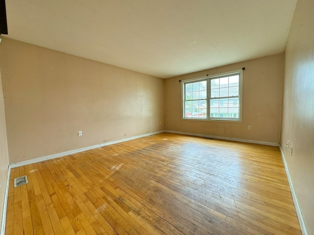 5 Olney Ave, Springfield MA  01109 exterior