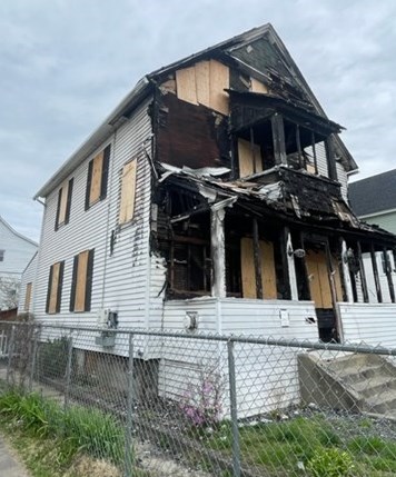 118 Grover St, Springfield, MA 01104