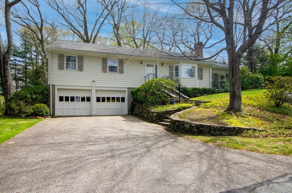 10 Plymouth Rd, Winchester, MA 01890