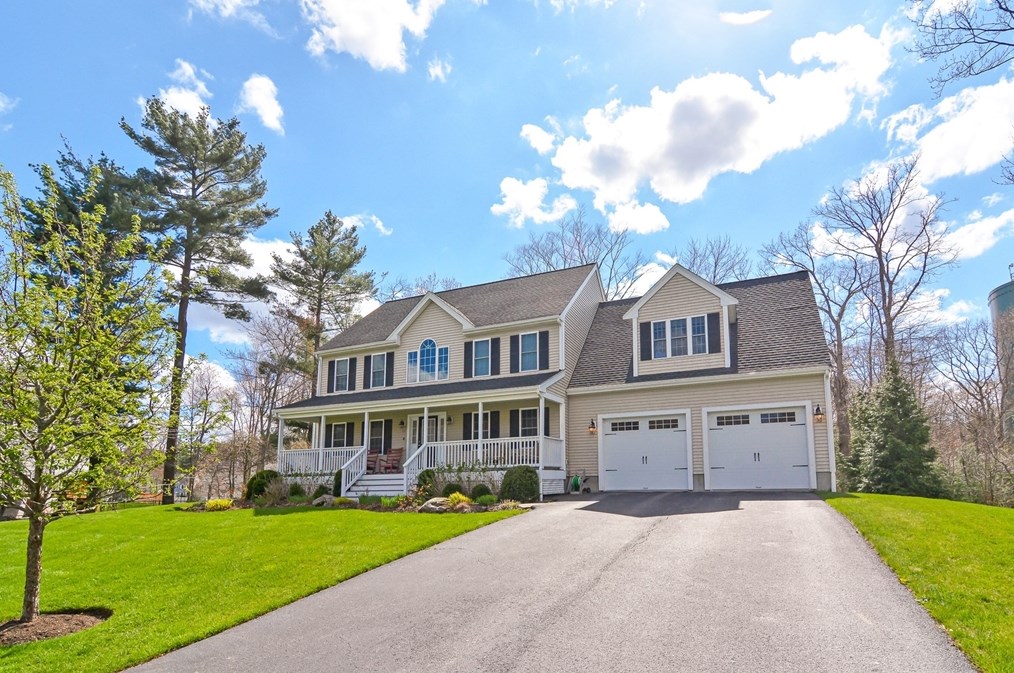 35 Bergeron Wy, Stoughton, MA 02072