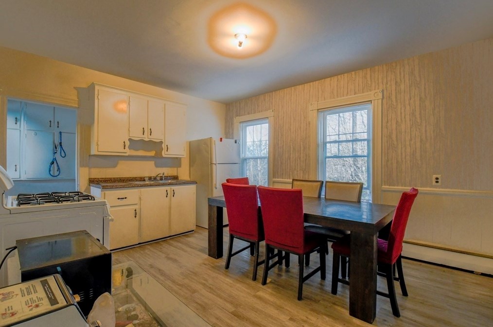 47 Mayland St, Fitchburg MA 01420-2820 exterior