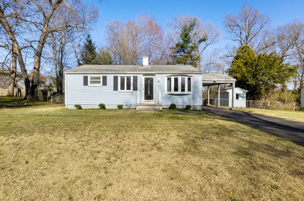 165 Sawmill Rd, Springfield MA  01118-1724 exterior