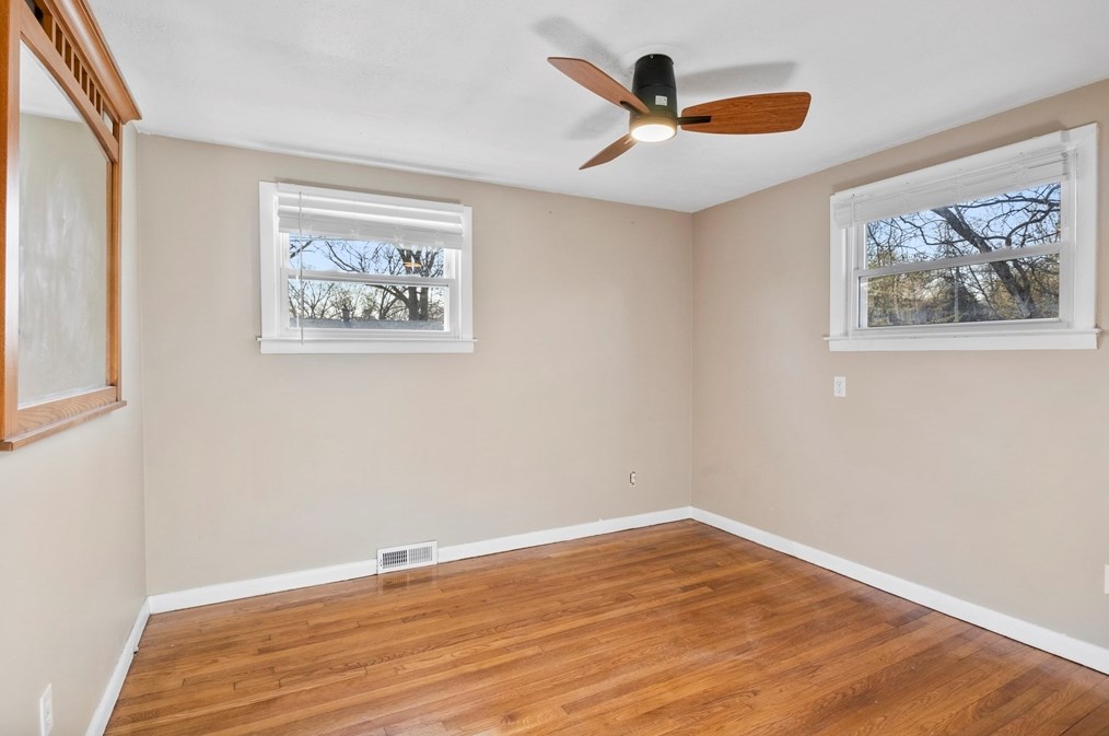 165 Sawmill Rd, Springfield MA  01118-1724 exterior