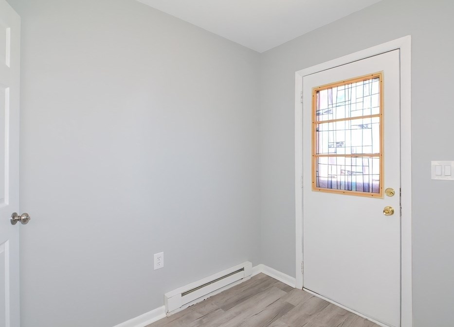 369 Thompson Rd, Webster MA  01570-1505 exterior